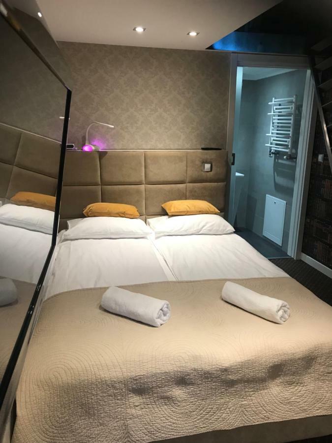 Hbbt公寓酒店 华沙 外观 照片